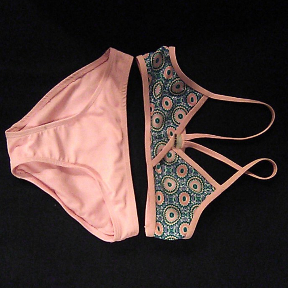 NWOT Girls swimming suit